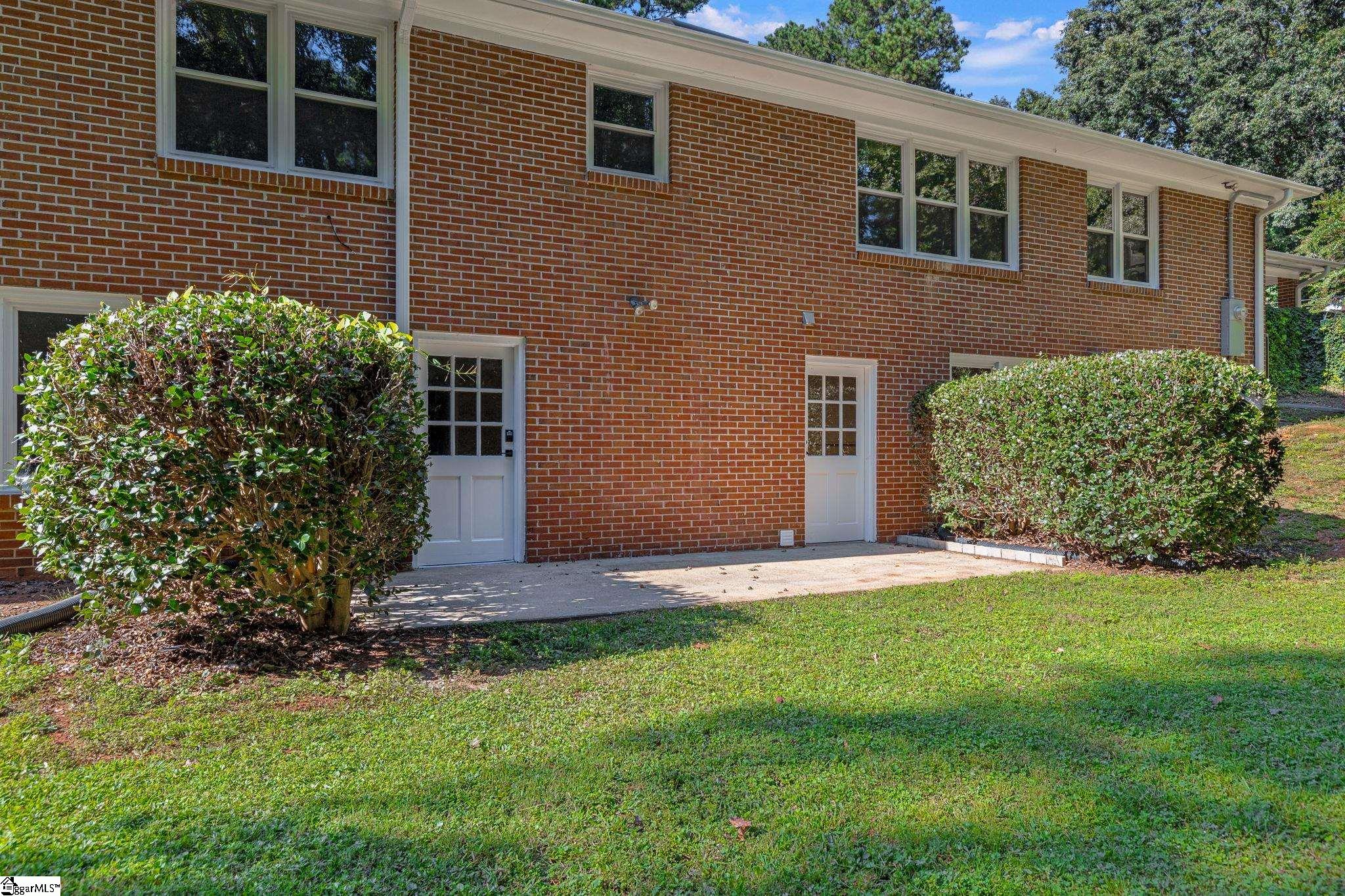 416 Ransdell Drive Spartanburg, SC 29307 - Photo 4 of 46