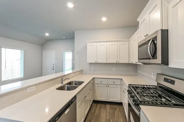 $1,710 | 3000 Wild Indigo Trail, Brookshire, TX 77423