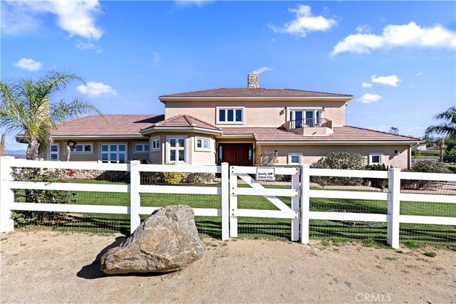 $1,800,000 | 39444 Calle Portillo, Temecula, CA 92592