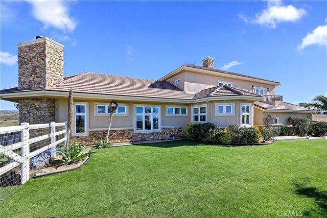 $1,800,000 | 39444 Calle Portillo, Temecula, CA 92592