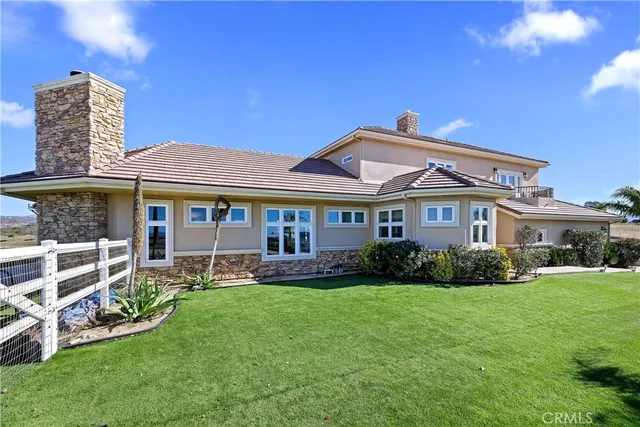 $1,800,000 | 39444 Calle Portillo, Temecula, CA 92592