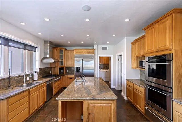 $1,800,000 | 39444 Calle Portillo, Temecula, CA 92592