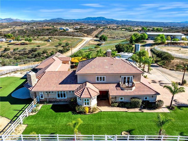 $1,800,000 | 39444 Calle Portillo, Temecula, CA 92592
