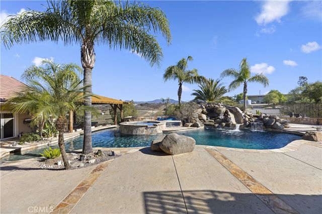 $1,800,000 | 39444 Calle Portillo, Temecula, CA 92592