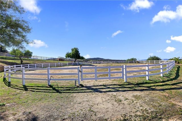 $1,800,000 | 39444 Calle Portillo, Temecula, CA 92592