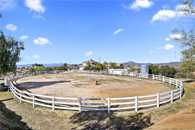 $1,800,000 | 39444 Calle Portillo, Temecula, CA 92592