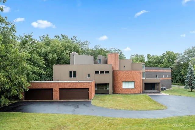 $1,200,000 | 4 Eden Lane, Joliet, IL 60431