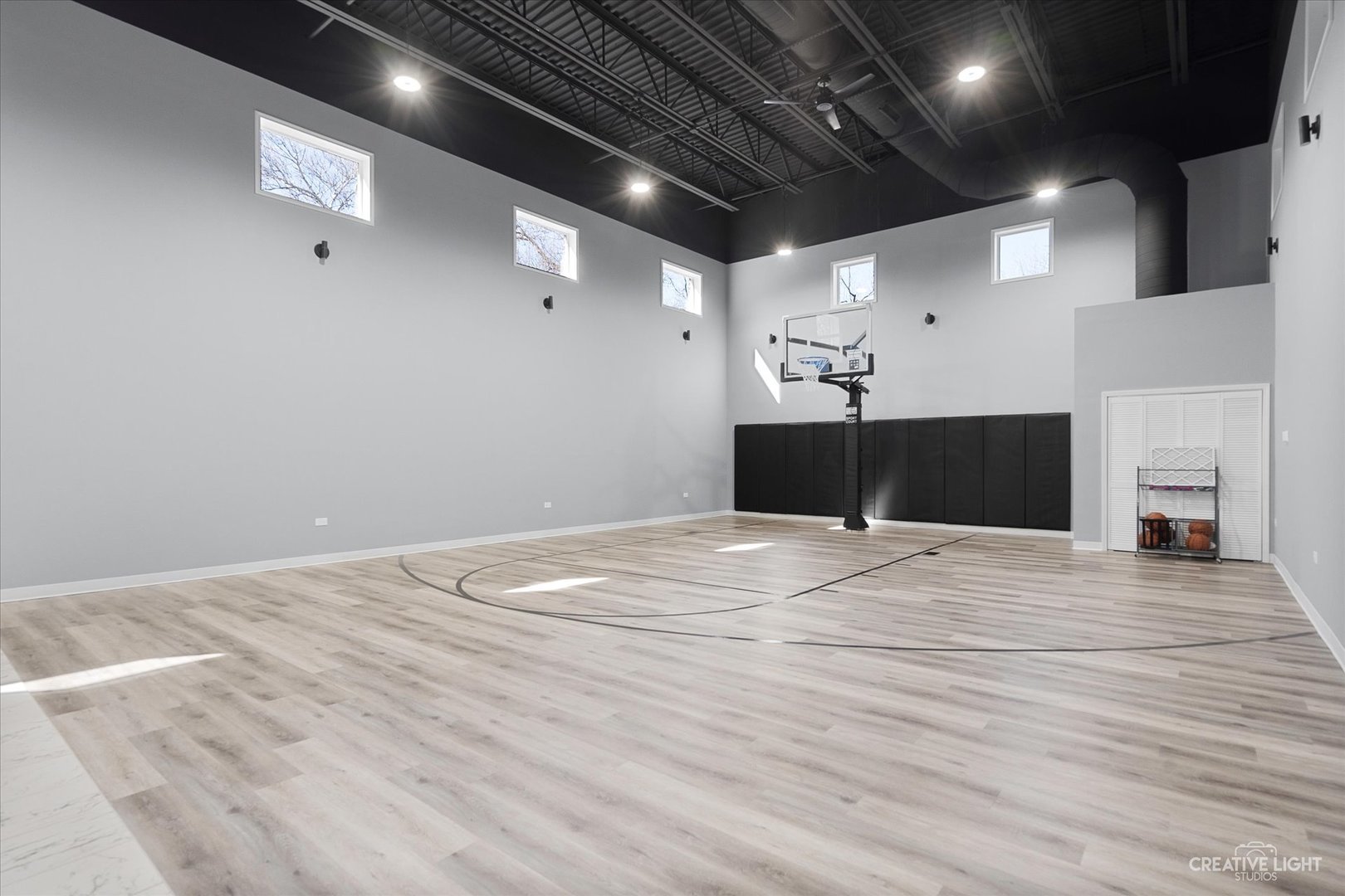 4 Eden Lane Joliet, IL 60431 - Photo 38 of 51 a view of a livingroom with a flat screen tv