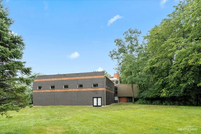 $1,200,000 | 4 Eden Lane, Joliet, IL 60431