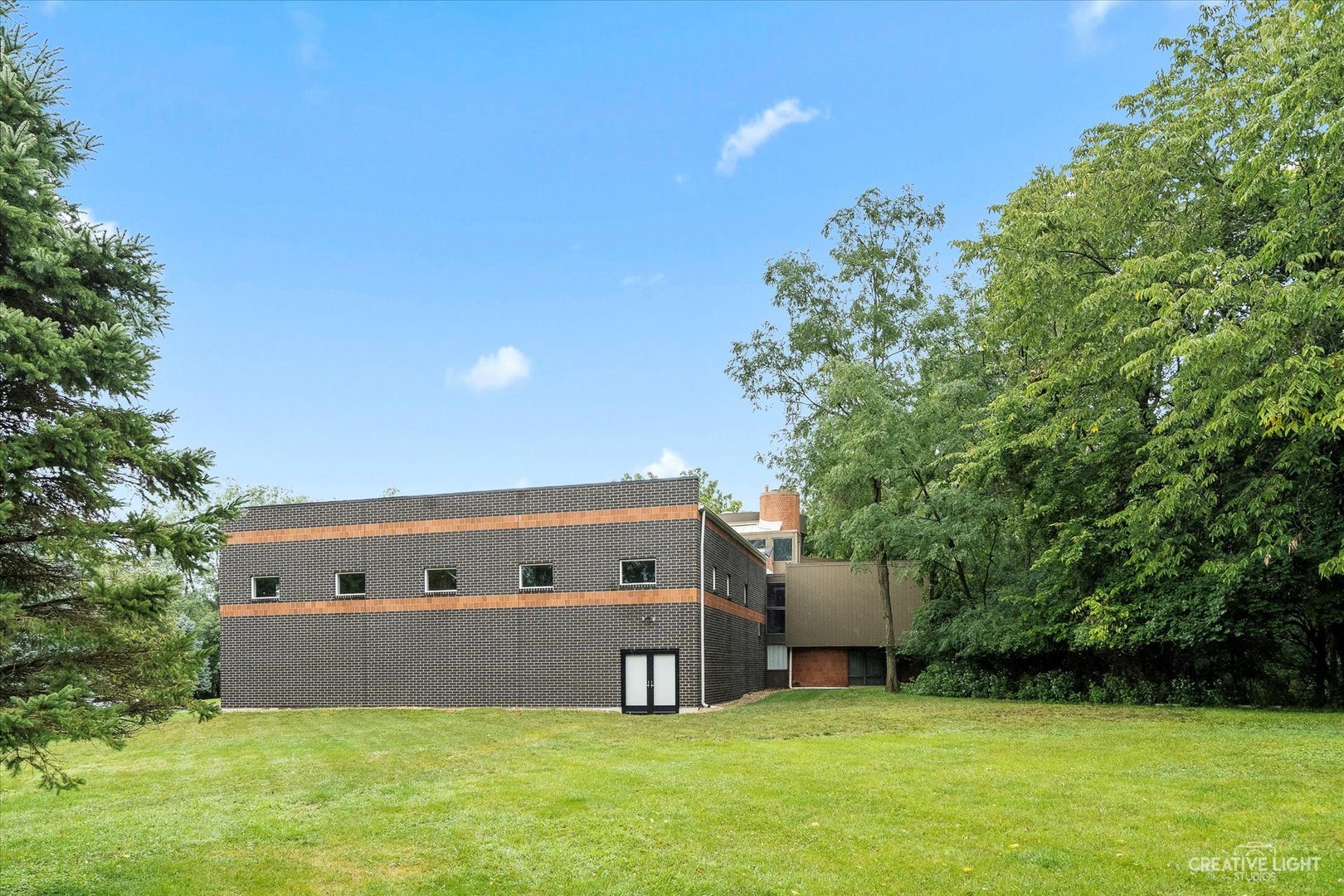 4 Eden Lane Joliet, IL 60431 - Photo 44 of 51 a view of a house with a big yard