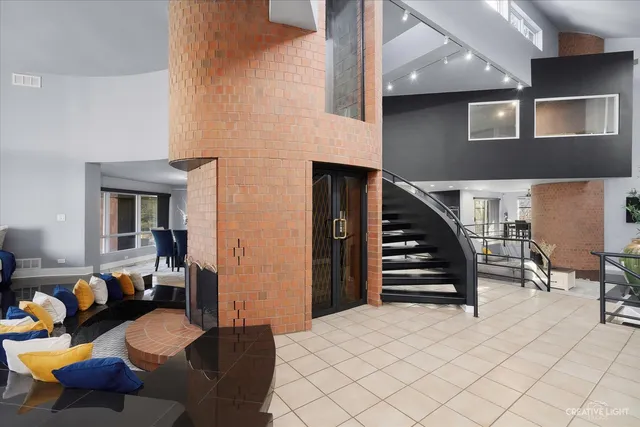 $1,200,000 | 4 Eden Lane, Joliet, IL 60431