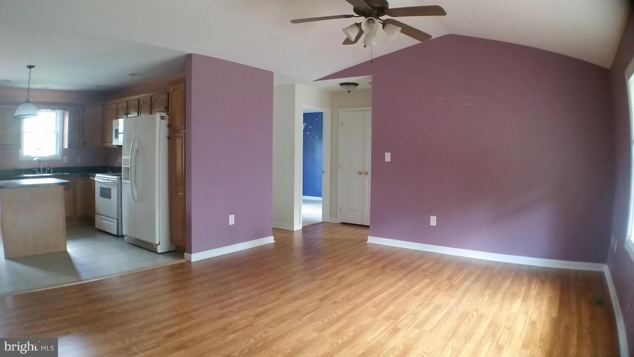 535 Joans Quadrangle Road Front Royal, VA 22630 - Photo 3 of 20 Living Room
