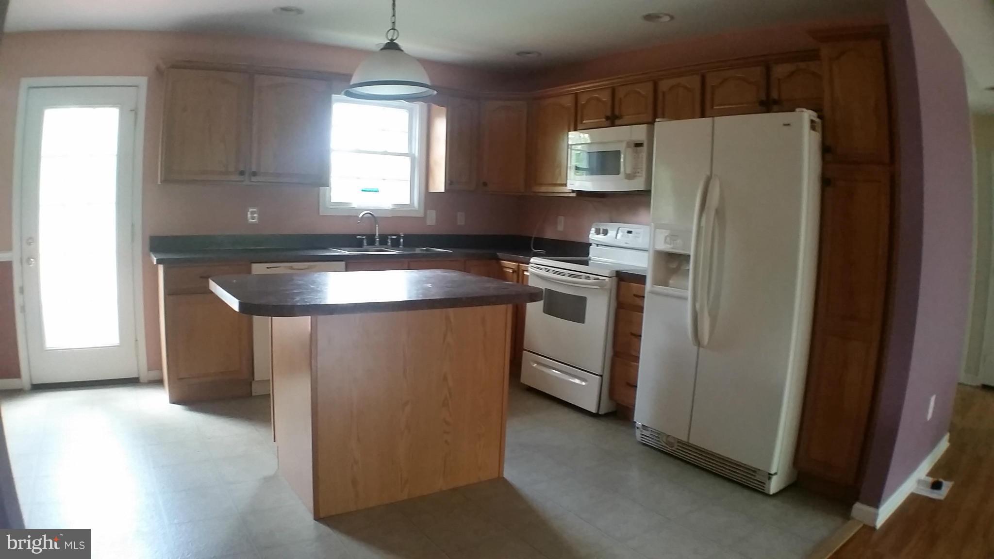 535 Joans Quadrangle Road Front Royal, VA 22630 - Photo 6 of 20 Kitchen