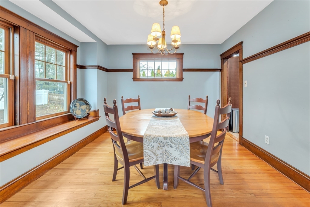 18 Hemlock Road Boston, MA 02132 - Photo 9 of 27
