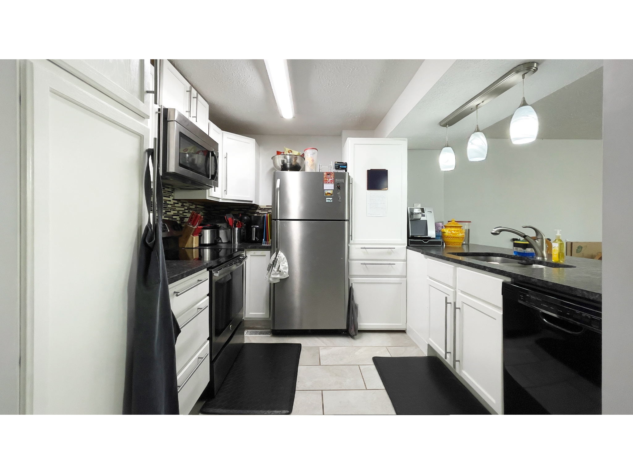 11538 Eden Ridge Court Indianapolis, IN 46236 - Photo 4 of 20