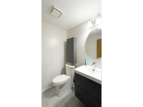 $199,900 | 11538 Eden Ridge Court, Indianapolis, IN 46236