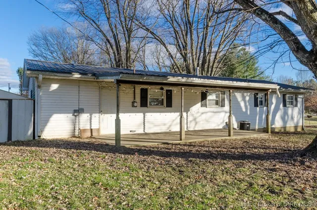 $194,900 | 2376 North Eunice Drive, Salem, IN 47167
