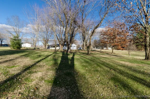 $194,900 | 2376 North Eunice Drive, Salem, IN 47167