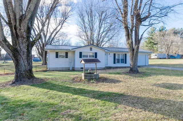$194,900 | 2376 North Eunice Drive, Salem, IN 47167