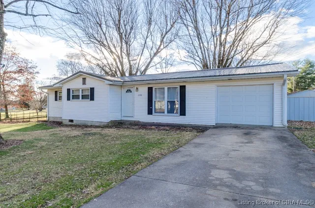 $194,900 | 2376 North Eunice Drive, Salem, IN 47167