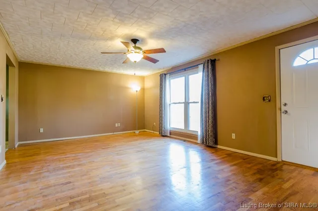 $194,900 | 2376 North Eunice Drive, Salem, IN 47167