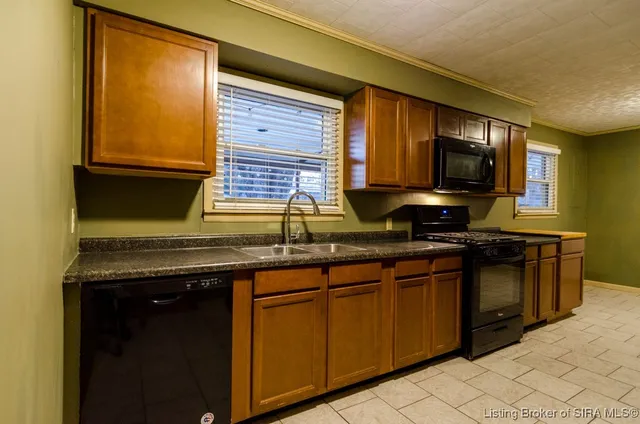 $194,900 | 2376 North Eunice Drive, Salem, IN 47167