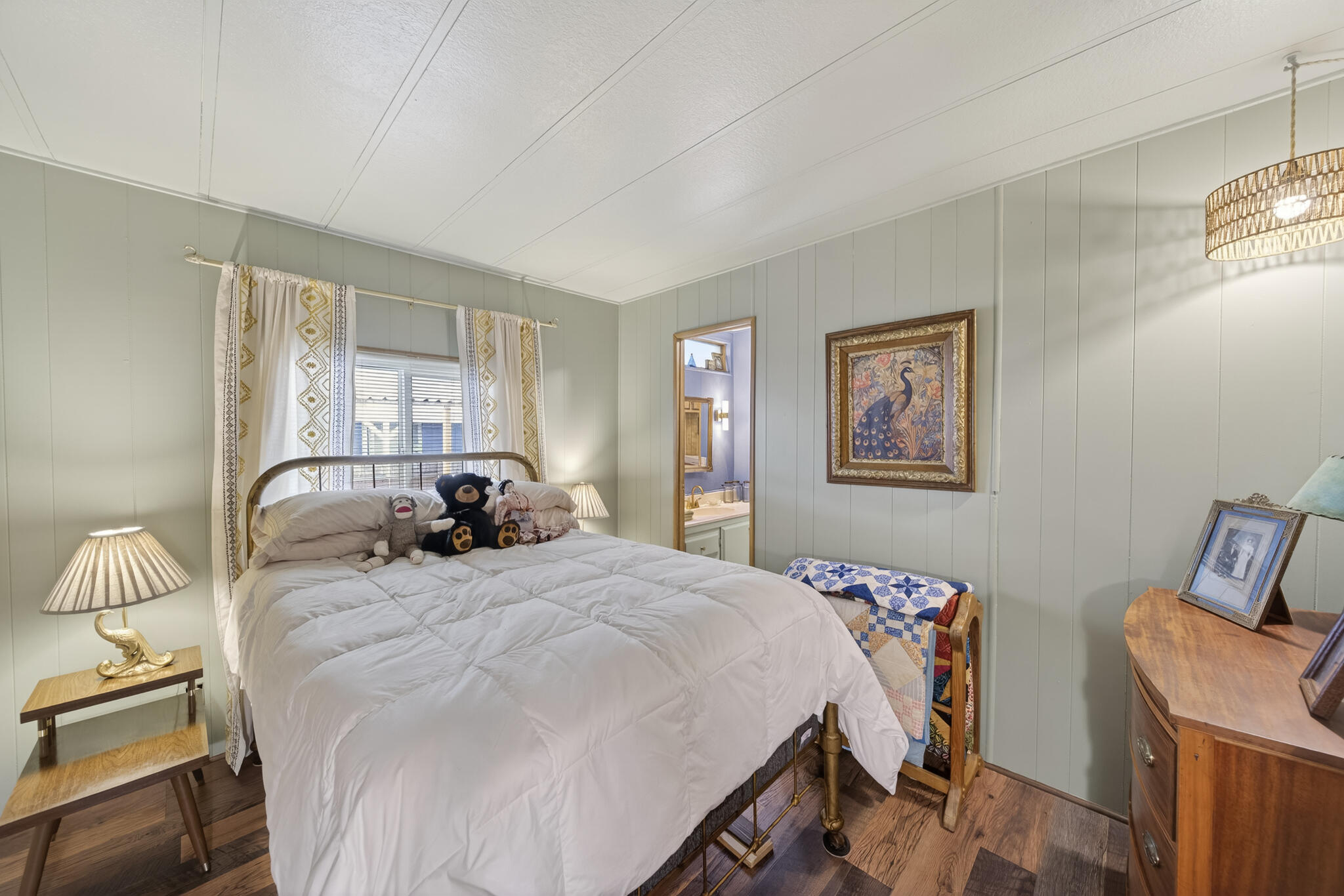 1059 Eagle Nest Road Redding, CA 96003 - Photo 14 of 44 a bed room with a bed and a furniture