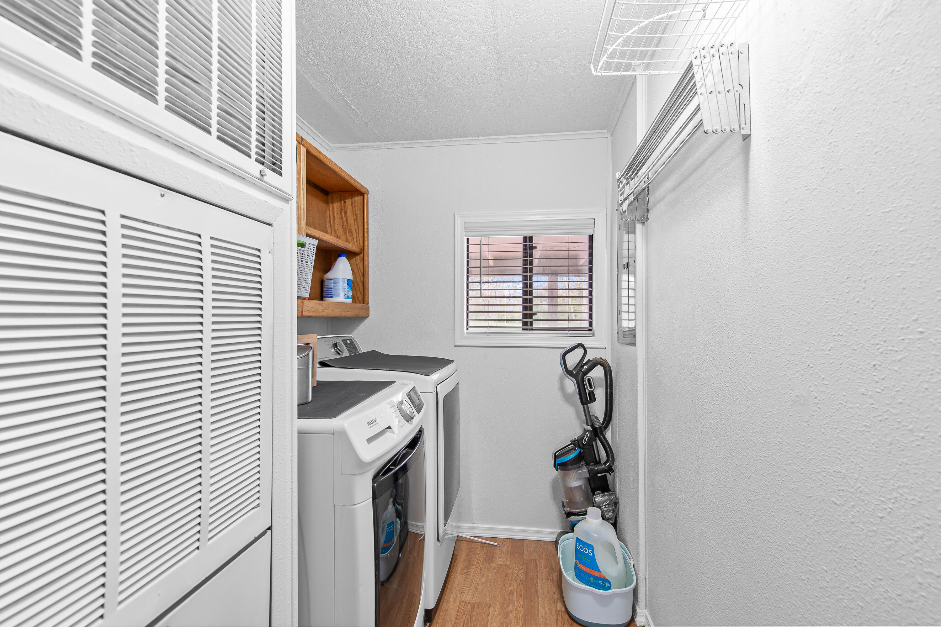 349 Capri Drive Eagle Point, OR 97524 - Photo 40 of 54 9R9A7556