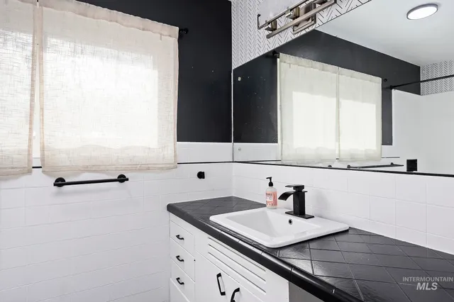 $324,900 | 320 East 23rd Drive, Burley, ID 83318