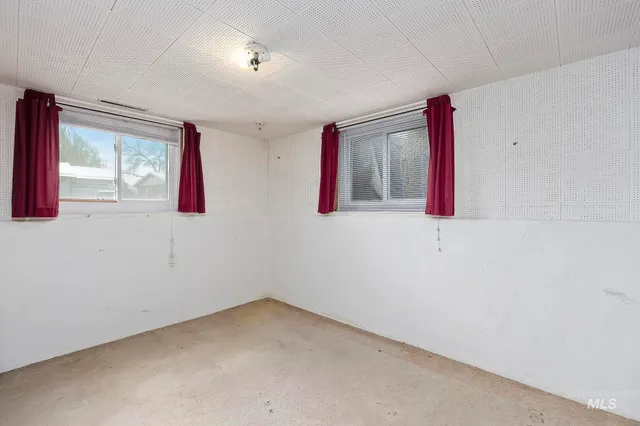 $324,900 | 320 East 23rd Drive, Burley, ID 83318