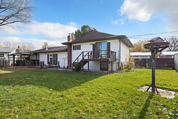 $319,900 | 320 East 23rd Drive, Burley, ID 83318