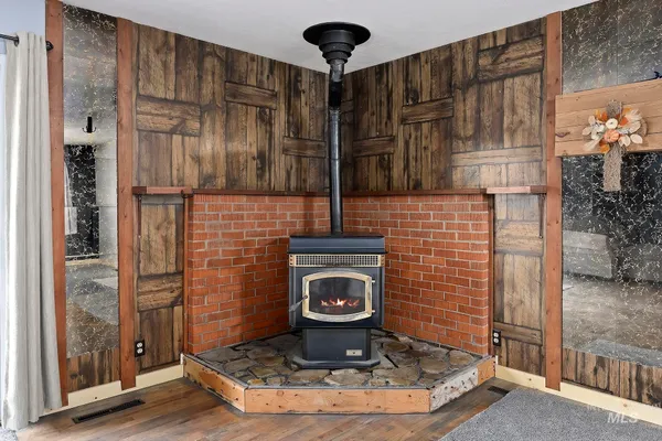 $319,900 | 320 East 23rd Drive, Burley, ID 83318