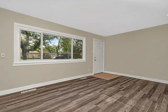 $2,100 | 1512 Lincoln Place, Calumet City, IL 60409