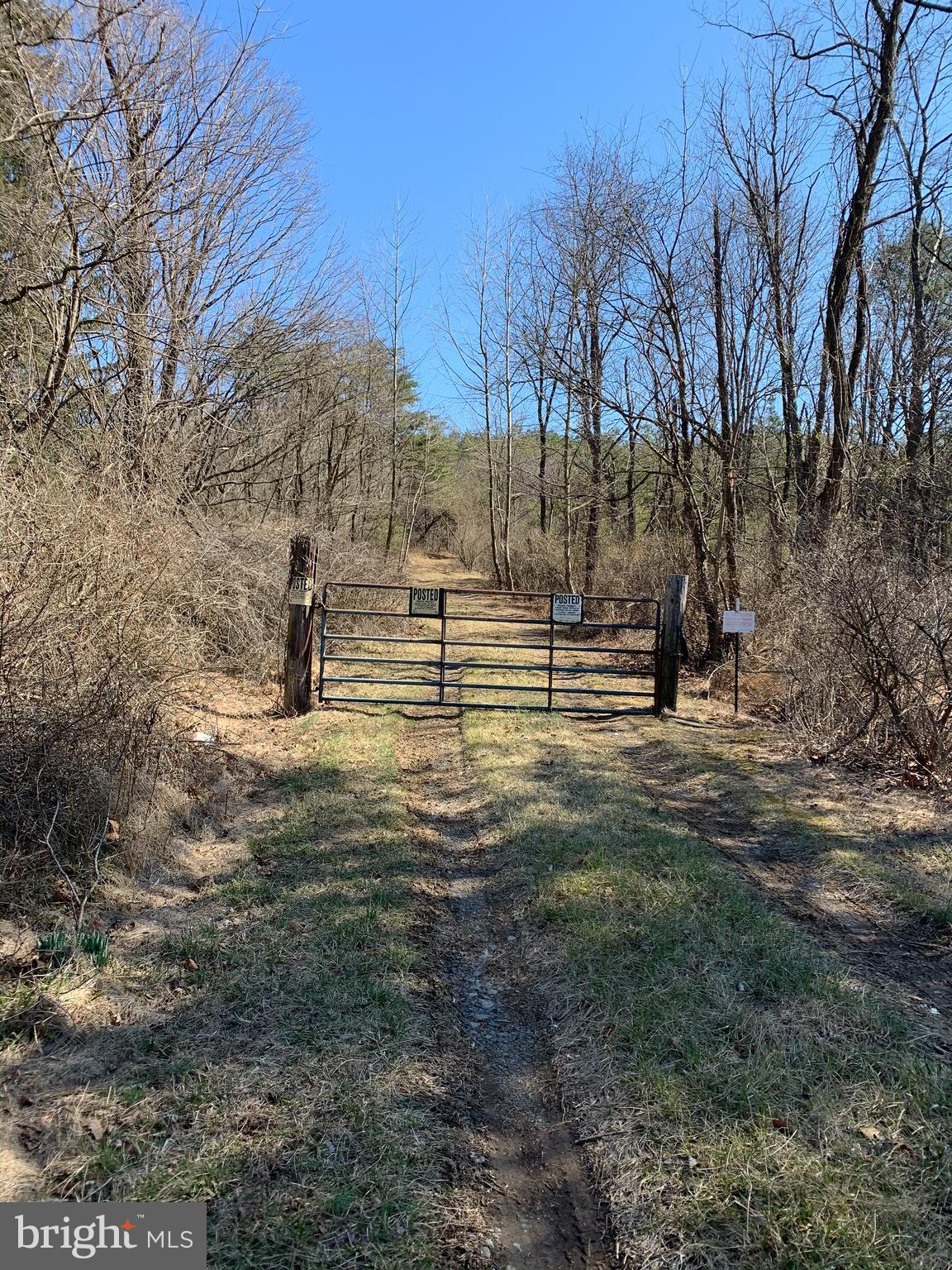 522 South Rt Berkeley Springs Berkeley Springs, WV 25411 - Photo 37 of 42 Gate
