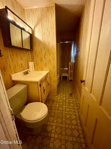 $271,000 | 358 Kenwood Avenue, Bethlehem, NY 12054