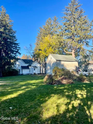 $271,000 | 358 Kenwood Avenue, Bethlehem, NY 12054