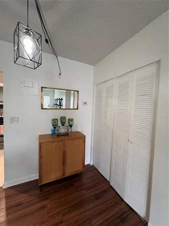 $1,900 | 101 Southeast 6th Avenue, Unit 2, Pompano Beach, FL 33060