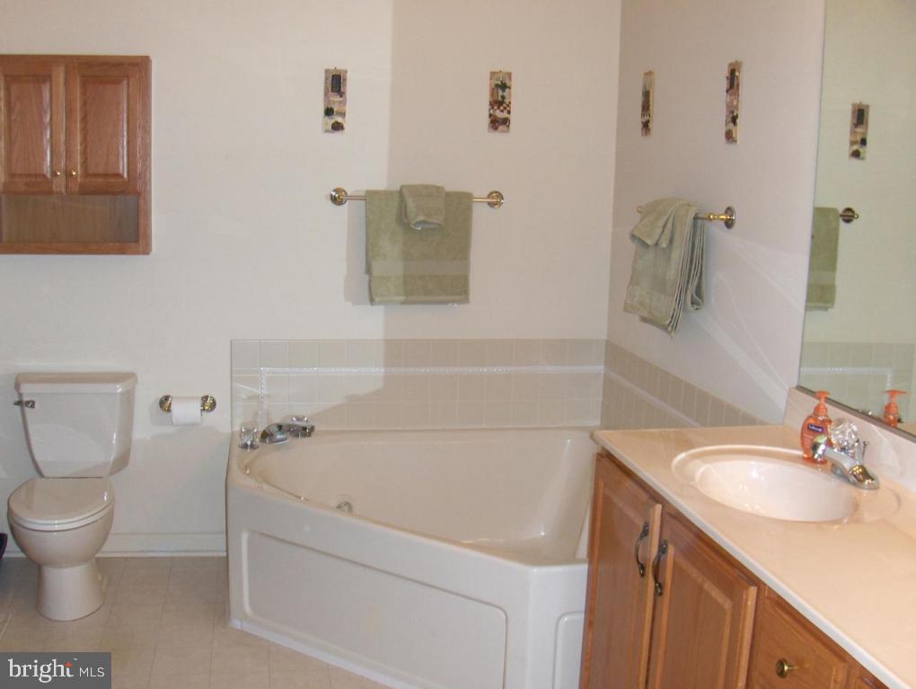 201 Sutherland Road Lancaster, PA 17603 - Photo 14 of 21 Gallery Image 14