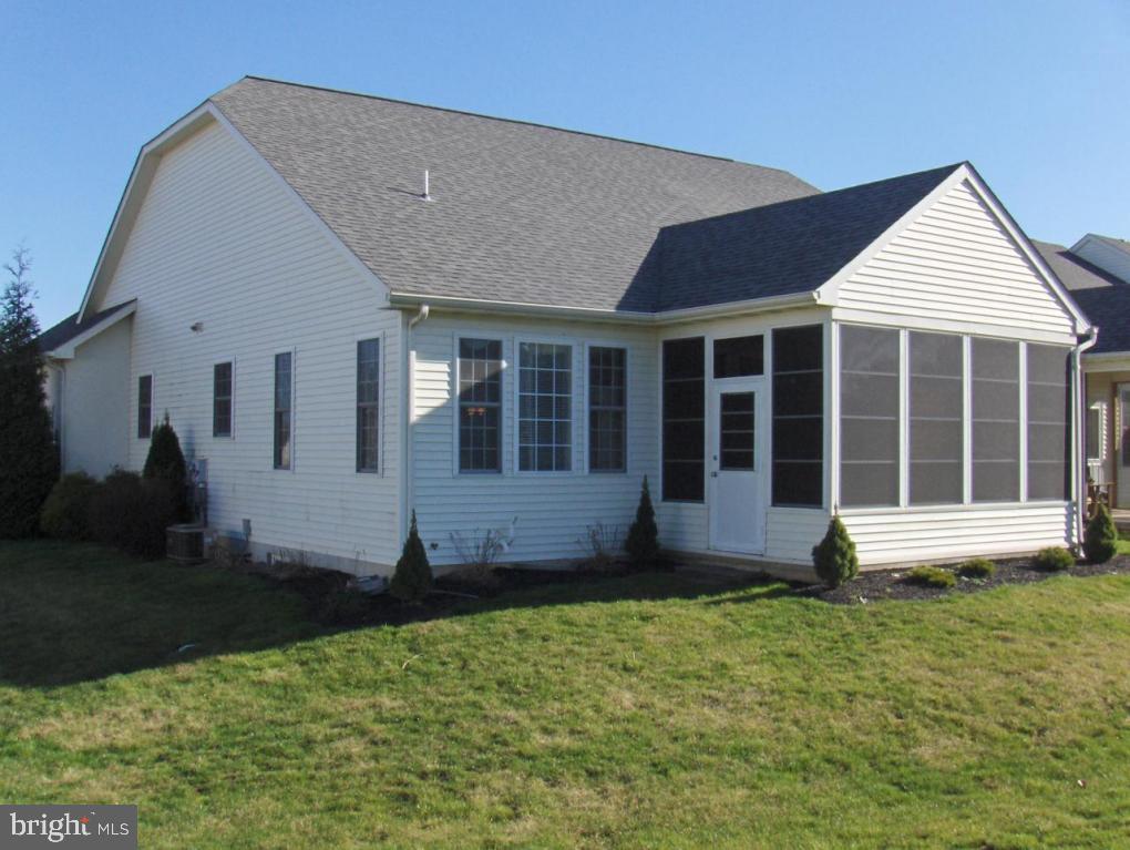 201 Sutherland Road Lancaster, PA 17603 - Photo 3 of 21 Gallery Image 3