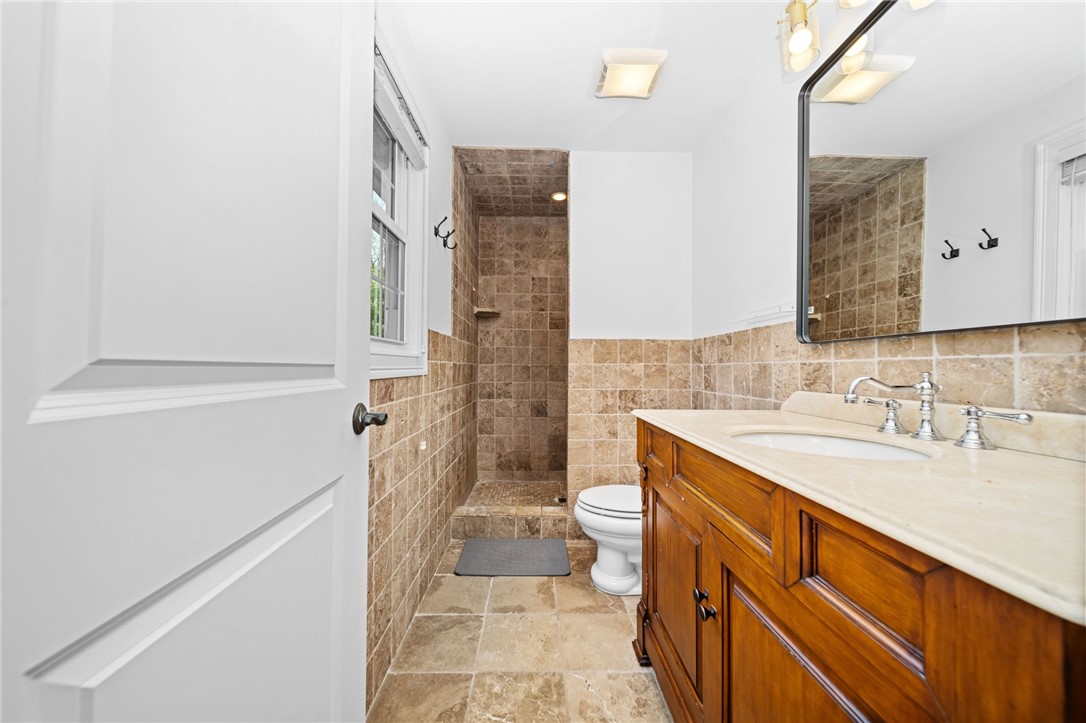 288 Middle Road East Greenwich, RI 02818 - Photo 19 of 30 Gallery Image 19
