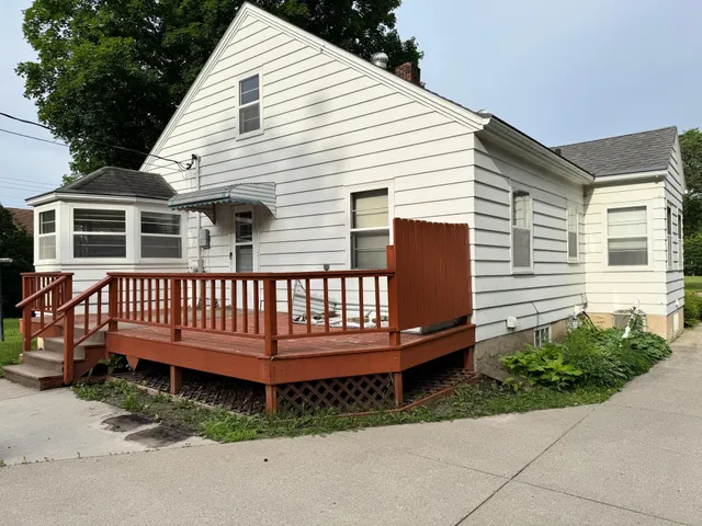 $229,000 | 404 North Vine Street, Fergus Falls, MN 56537