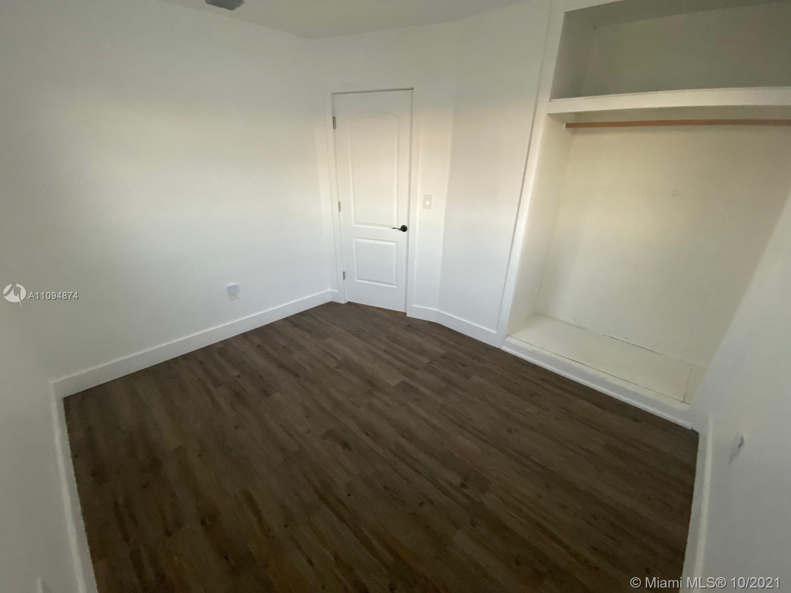 20340 Southwest 116th Road Miami, FL 33177 - Photo 9 of 17 Gallery Image 9
