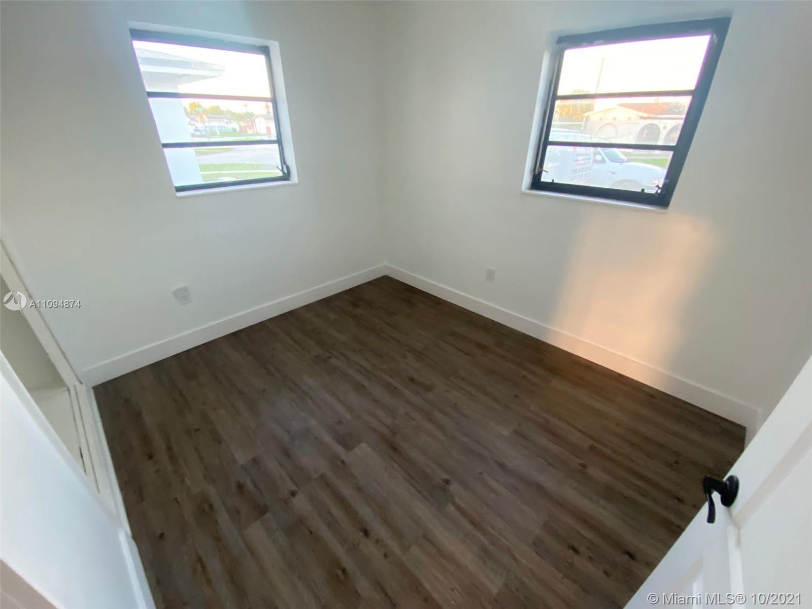 20340 Southwest 116th Road Miami, FL 33177 - Photo 10 of 17 Gallery Image 10