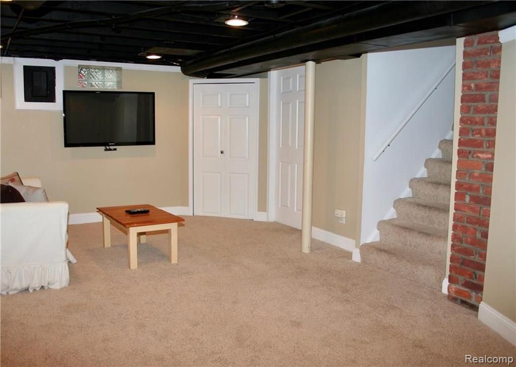 3270 Cumberland Road Berkley, MI 48072 - Photo 20 of 23
