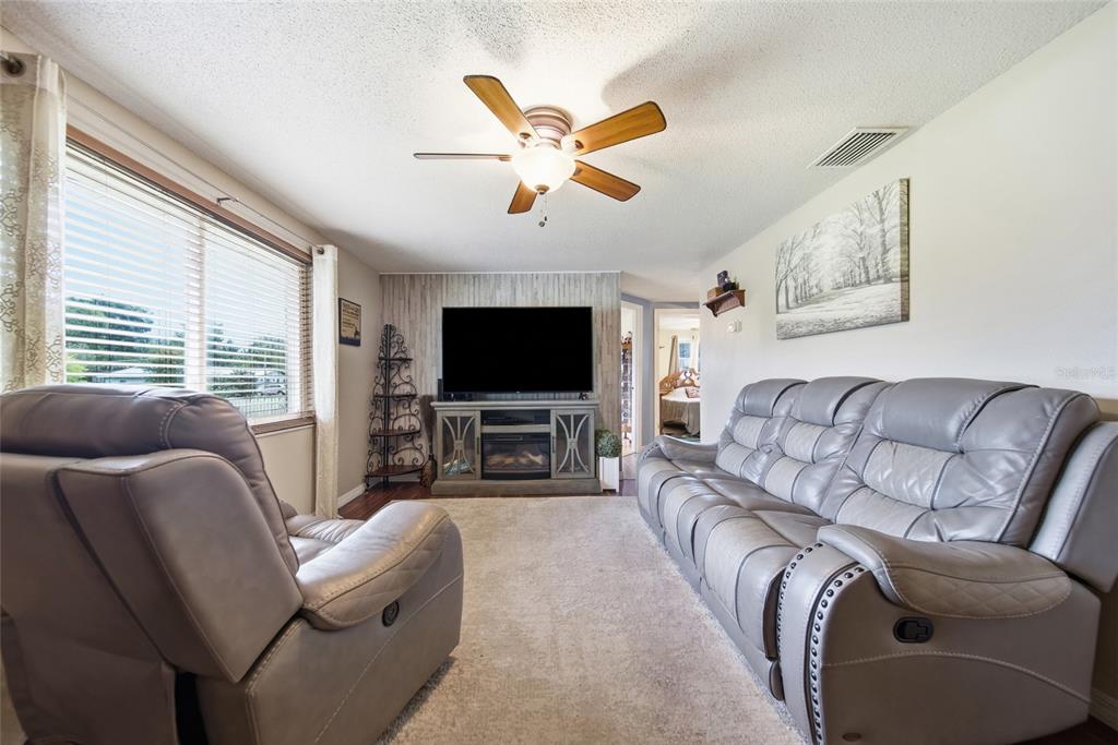 37421 Layton Road Dade City, FL 33525 - Photo 7 of 22 Gallery Image 7