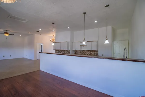 $375,000 | 918 Highway 170, Farmington, NM 87401