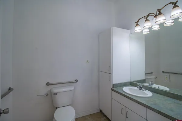 $375,000 | 918 Highway 170, Farmington, NM 87401