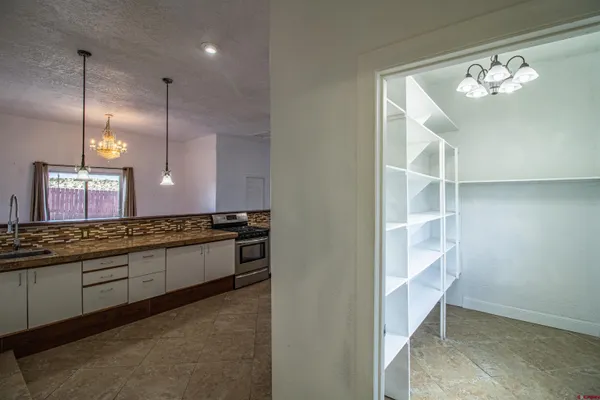 $375,000 | 918 Highway 170, Farmington, NM 87401