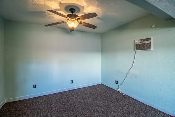 $375,000 | 918 Highway 170, Farmington, NM 87401