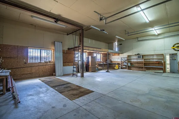 $375,000 | 918 Highway 170, Farmington, NM 87401